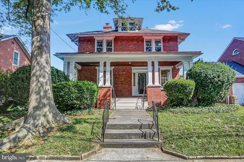 37 S 24th St, CAMP HILL, PA, 17011-4604 | Card Image