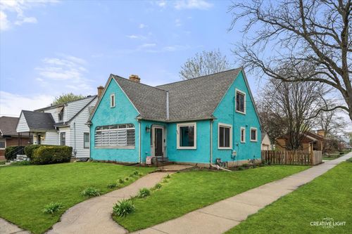 644 Columbia Ave, Elgin, IL, 60120-3908 | Card Image