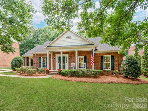 621 Laurel Fork Dr, Matthews, NC, 28105-1521 | Card Image