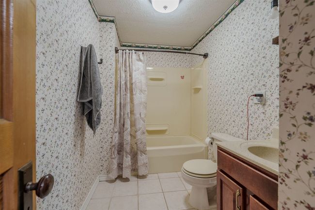 101 W Franklin St, House other with 3 bedrooms, 2 bathrooms and 2 parking in Carlock IL | Image 18