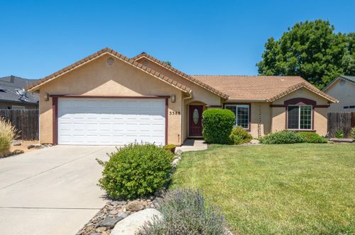 3388 Oak St, Anderson, CA, 96007-3026 | Card Image