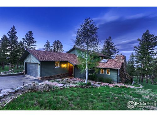 124 Deer Trail Cir, Boulder, CO, 80302-9445 | Card Image