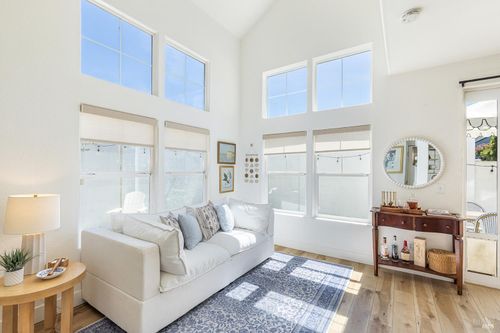 1520 Pinebrook Place, Santa Rosa, CA, 95403 | Card Image
