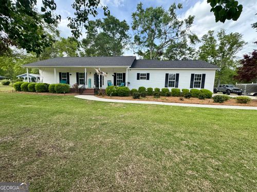 126 Patrick St, Swainsboro, GA, 30401-3832 | Card Image