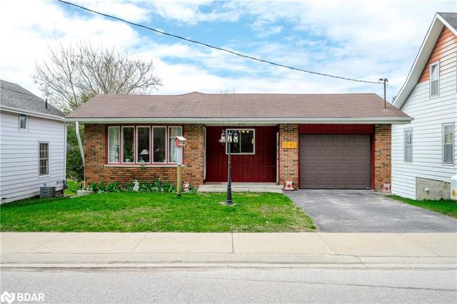 28 Bond St E, House other with 3 bedrooms, 2 bathrooms and 2 parking in Fenelon Falls ON | Image 31