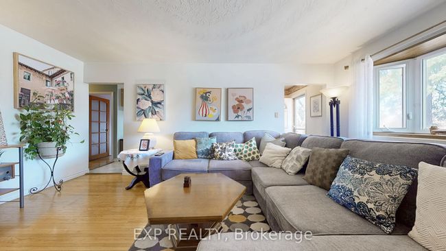 769 Olive Ave, House other with 4 bedrooms, 1 bathrooms and 4 parking in Oshawa ON | Image 8