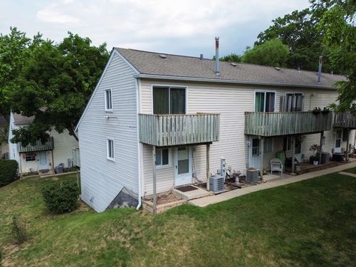 apt-a-89 Maude Ave, Fox Lake, IL, 60020-1374 | Card Image