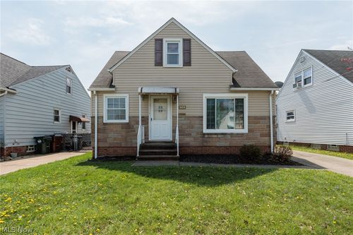 6103 Allanwood Dr, Parma, OH, 44129-4144 | Card Image