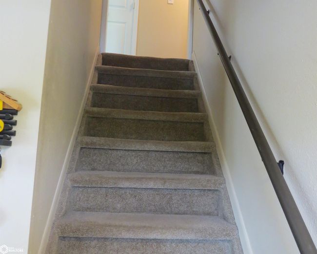 181 Center Point Dr, Home with 3 bedrooms, 2 bathrooms and 5 parking in Montezuma IA | Image 15