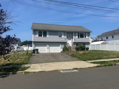71 Harold St, West Haven, CT, 06516-1418 | Card Image