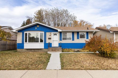 40 Fern Rd, Red Deer, AB, T4N4Z4 | Card Image