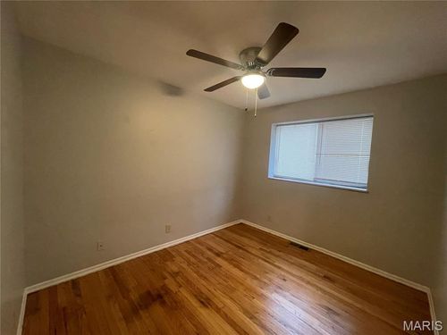 apt-a-253 Chambers Rd, Saint Louis, MO, 63137-3937 | Card Image