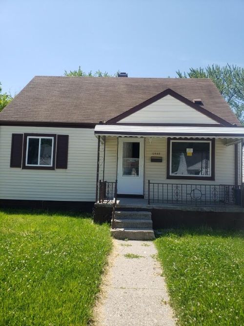 13046 Sherman Ave, Warren, MI, 48089-3213 | Card Image