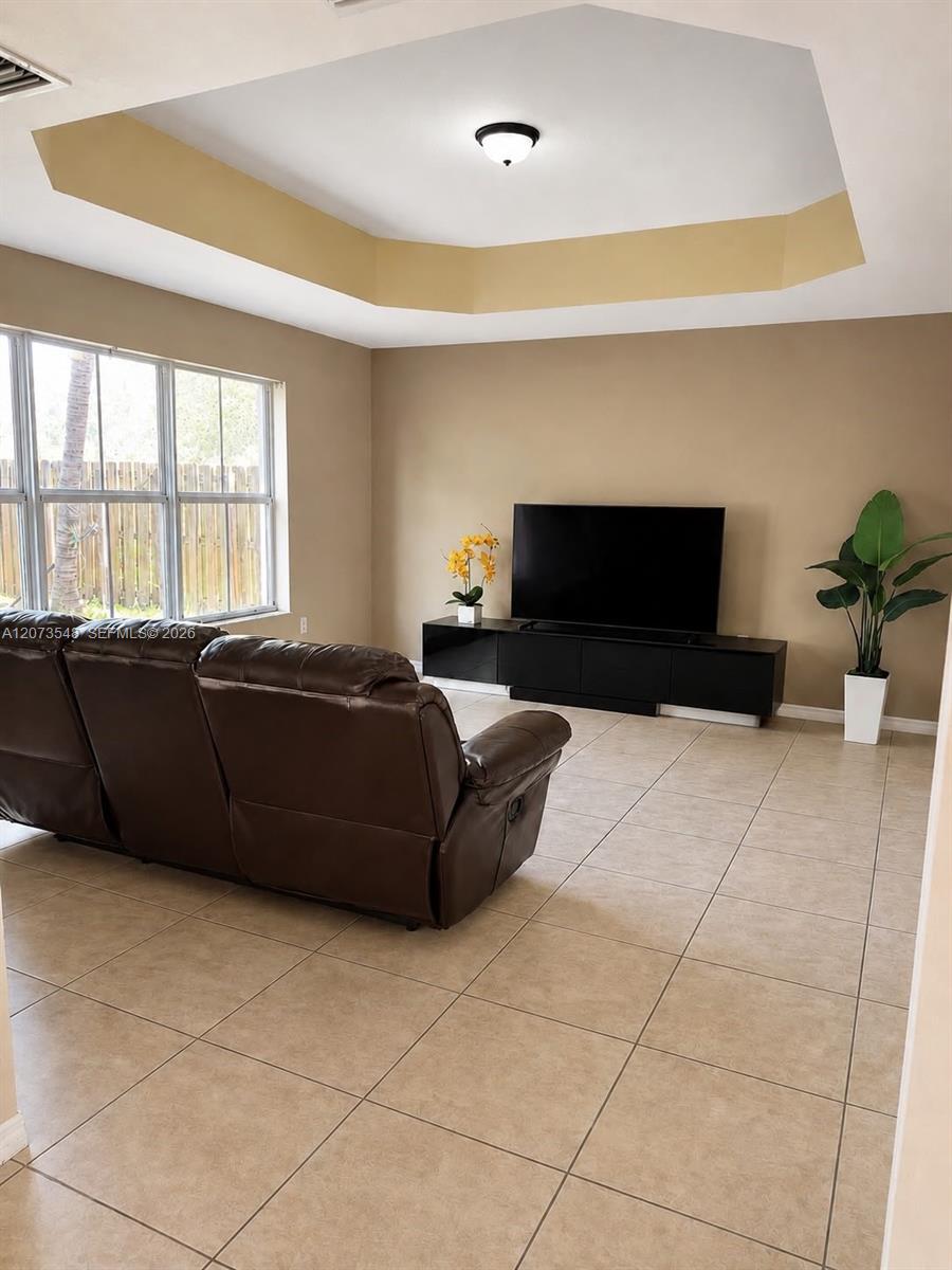 Residential Lease in Miami 3