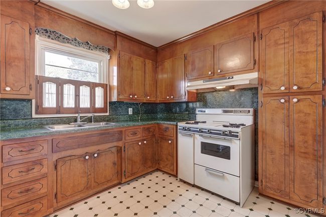 2211 Franklin Ave, House other with 3 bedrooms, 1 bathrooms and null parking in Colonial Heights VA | Image 17