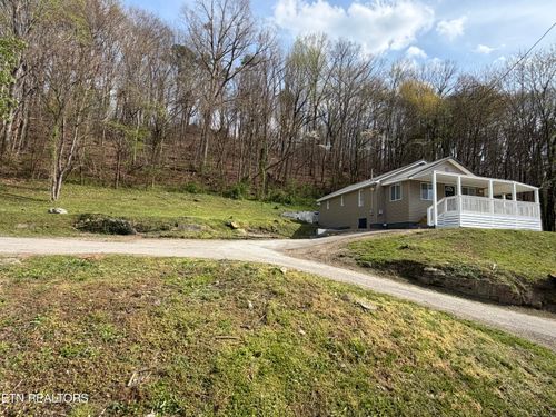 717 Cherry St, La Follette, TN, 37766-3439 | Card Image