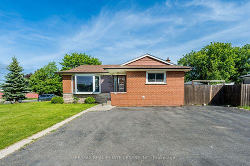 2 Milner Rd, Brampton, ON, L6W3A5 | Card Image