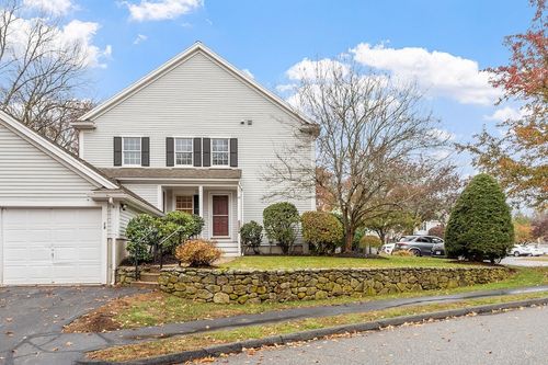 28-28 Partridge Ln, Lynnfield, MA, 01940-2560 | Card Image