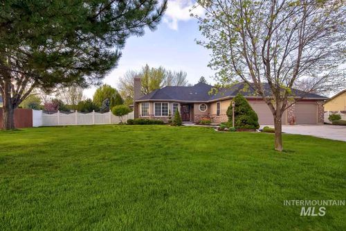 3427 Braden Ln, Nampa, ID, 83686-8670 | Card Image