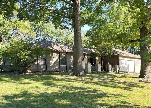 3422 Sw Jardine Ter, Topeka, KS, 66611-1849 | Card Image