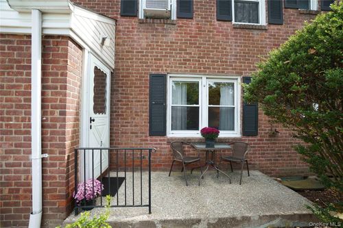 apt-9d-120 N Broadway, Irvington, NY, 10533-1268 | Card Image