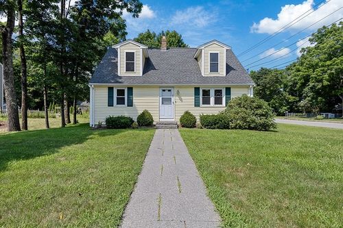 95 Franklin St, Wrentham, MA, 02093-1481 | Card Image