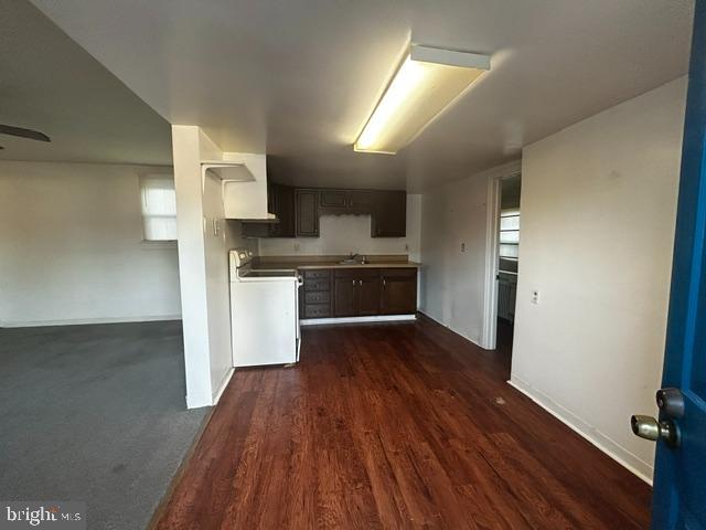 Residential in TULLYTOWN 4