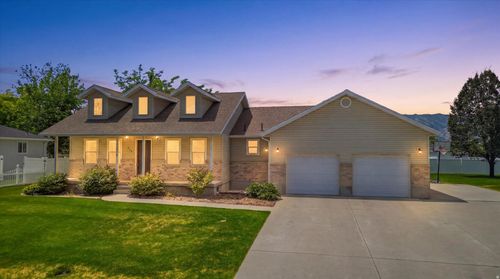 215 N 750 W, Hyrum, UT, 84319-1276 | Card Image
