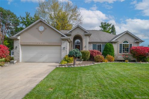 2420 Torrey Grove Ct, Fenton, MI, 48430-9607 | Card Image