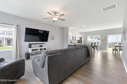 5105 Kayak Crossing Trl, Leland, NC, 28451-4295 | Card Image
