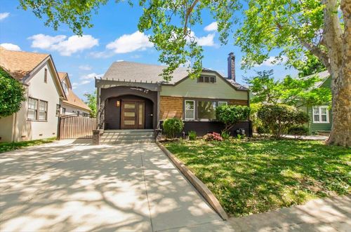 1045 35th Street, Sacramento, CA, 95816 | Card Image