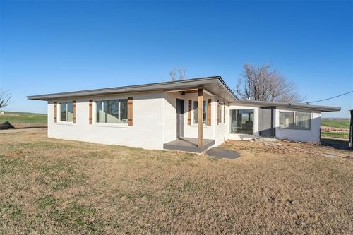 24120 Darlington Rd Nw, Calumet, OK, 73014-6840 | Card Image