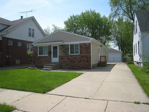 18184 Glendale St, Roseville, MI, 48066-3474 | Card Image