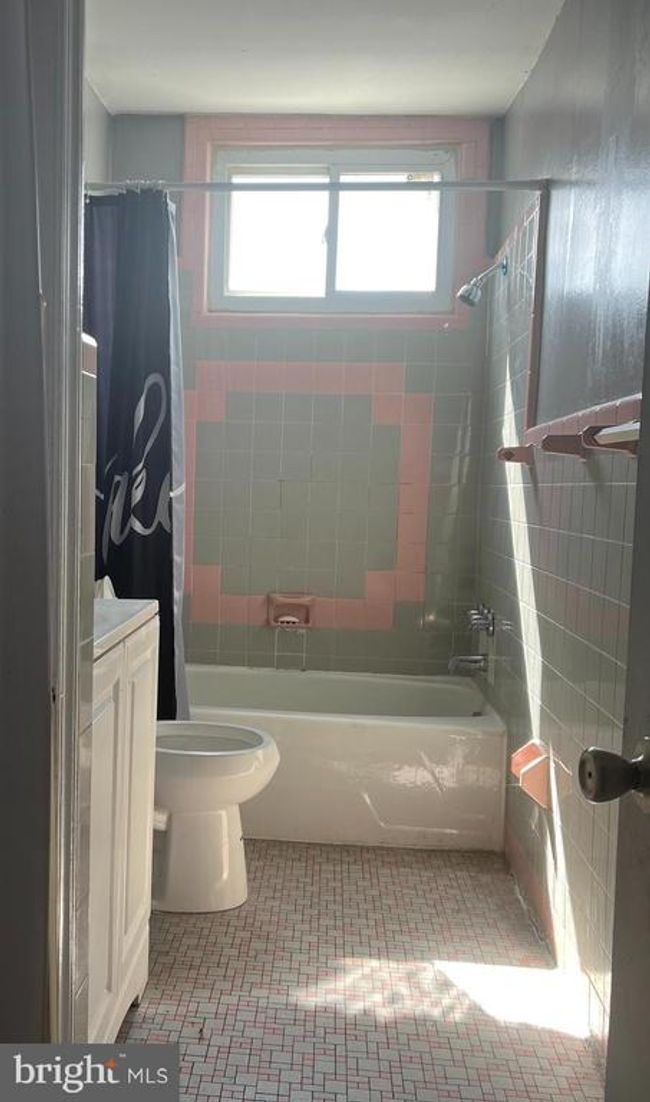 5218 Woodland Ave, Home with 0 bedrooms, 0 bathrooms and null parking in Philadelphia PA | Image 7