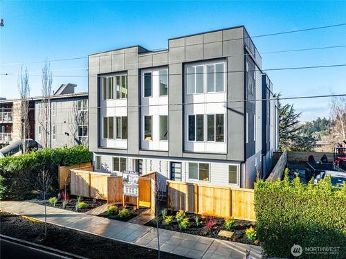 a-4517 44th Ave Sw, Seattle, WA, 98116-4116 | Card Image