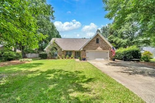 205 Jamaica Cv, Niceville, FL, 32578-3829 | Card Image
