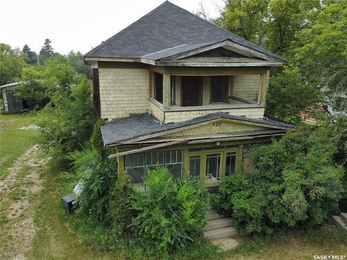 420 Ferguson St, Craik, SK, S0G0A3 | Card Image