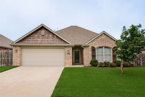 6224 W Limerick Way, Fayetteville, AR, 72704-5146 | Card Image