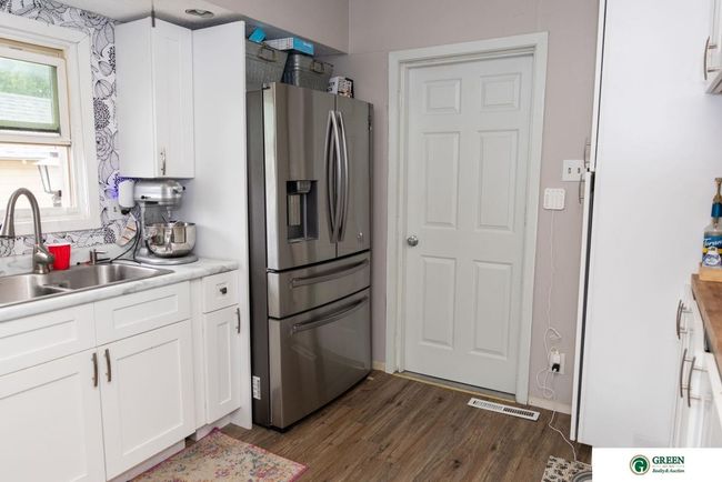 555 W 6 Th St, House other with 4 bedrooms, 2 bathrooms and 1 parking in York NE | Image 6