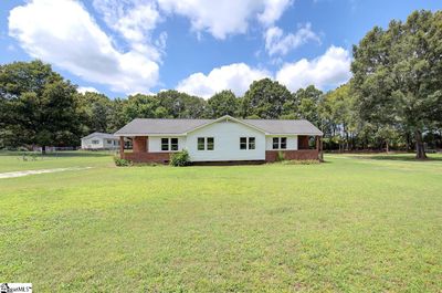 109 Joshua Road, Home with 4 bedrooms, 2 bathrooms and null parking in Woodruff SC | Image 1