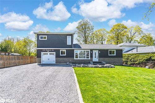 {{alt}} | Card Image