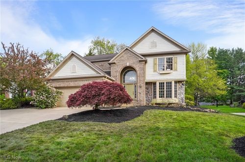442 Adelle Dr, Sagamore Hills, OH, 44067-3211 | Card Image
