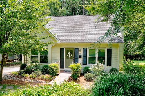 711 Carver St, Durham, NC, 27704-2657 | Card Image