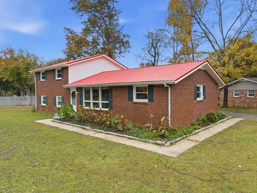 110 Southwood Ln, Tullahoma, TN, 37388-2830 | Card Image