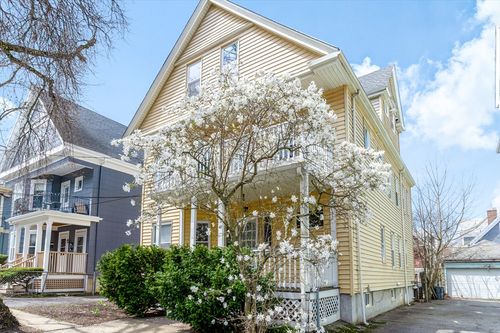 3-42 Banks St, Somerville, MA, 02144-3105 | Card Image