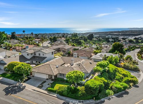 207 Calle Rica, San Clemente, CA, 92672-2126 | Card Image