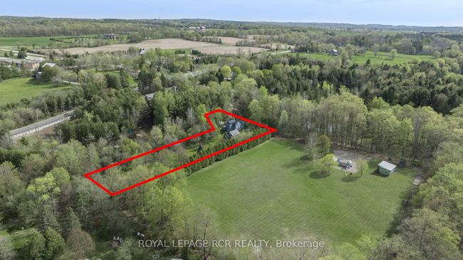 17329 Shaws Creek Rd, House other with 3 bedrooms, 2 bathrooms and 6 parking in Belfountain ON | Image 44