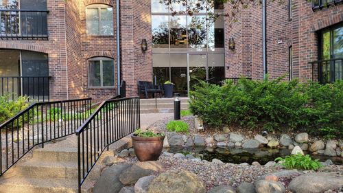 apt-109-8430 Pennsylvania Rd, Bloomington, MN, 55438-2708 | Card Image