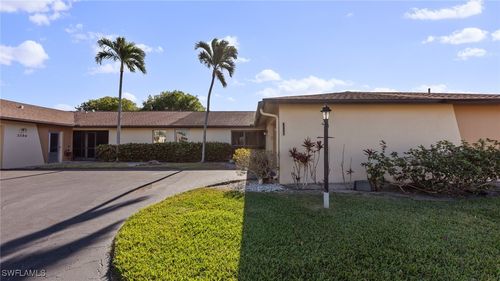 f-35-3580 Boca Ciega Dr, NAPLES, FL, 34112-6812 | Card Image