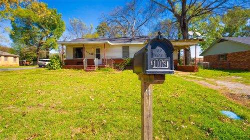 108 7th St, Palestine, TX, 75803-5710 | Card Image